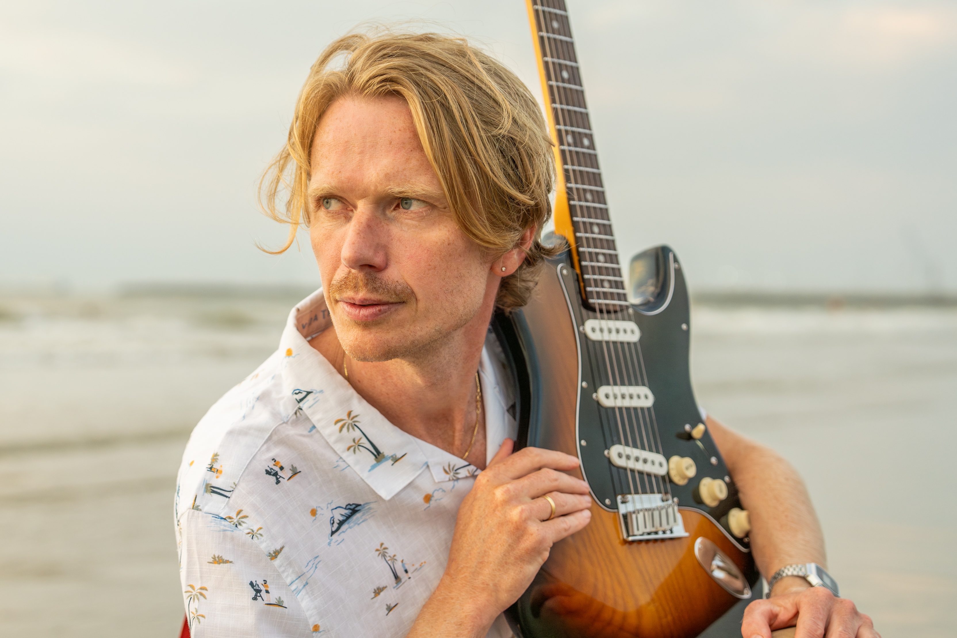 Ticket kopen voor evenement Mountains All Around, Alexander Makay & band